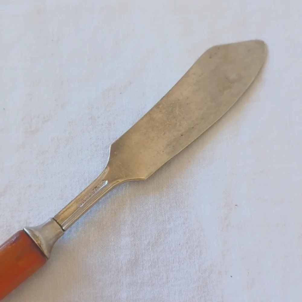 Vintage Bakelite Butter Knife Silver Plated with Butterscotch Swirl Handle